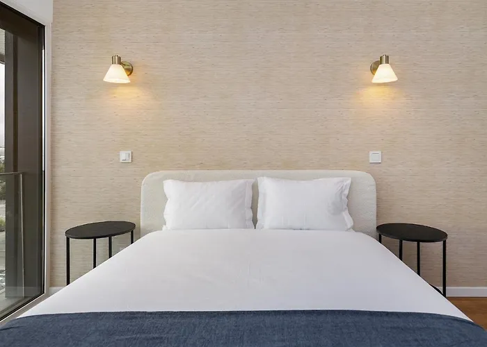 Whome Urban Retreat W/parking, Elevator & Ac By Benfica Stadium * リスボン