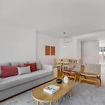 Whome Urban Retreat W/parking, Elevator & Ac By Benfica Stadium