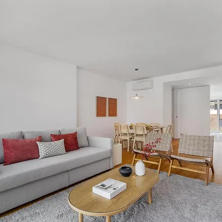 Whome Urban Retreat W/parking, Elevator & Ac By Benfica Stadium