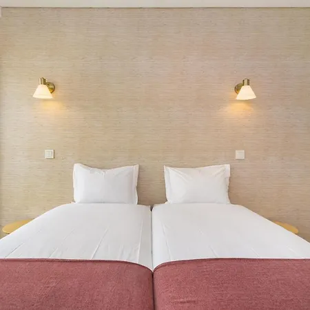 Whome Urban Retreat W/parking, Elevator & Ac By Benfica Stadium Appartement