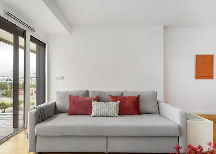 公寓 Whome Urban Retreat W/parking, Elevator & Ac By Benfica Stadium