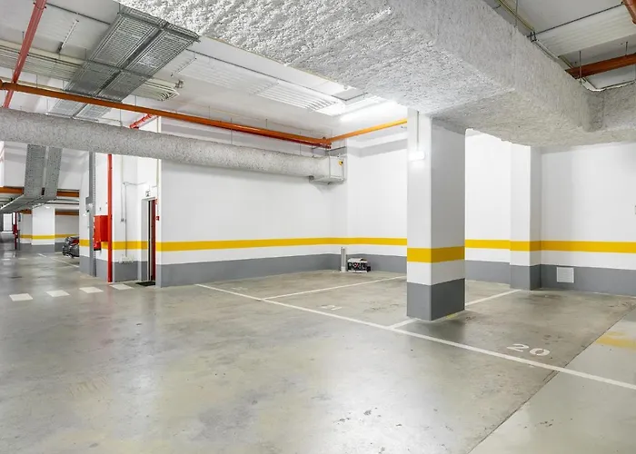 Whome Urban Retreat W/parking, Elevator & Ac By Benfica Stadium Lejlighed Lisboa